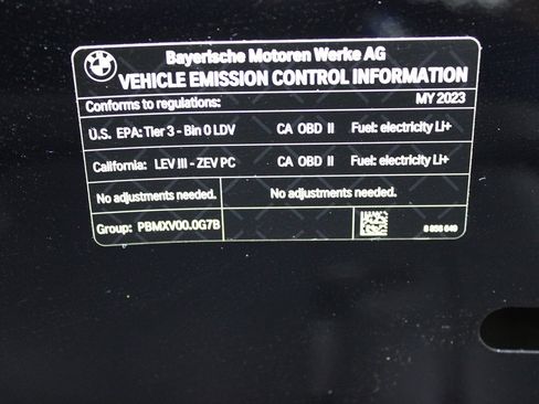 Used 2023 BMW i7 xDrive60 AWD/4WD image 51