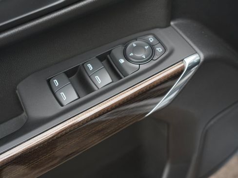 Used 2022 Chevrolet Silverado 1500 RST AWD/4WD image 18