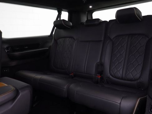 Used 2024 Jeep Grand Wagoneer L Series III image 17