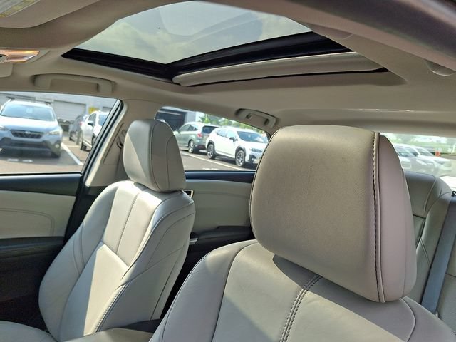 Used 2016 Toyota Avalon Limited w/ Toyota Safety Sense Package FWD image 15