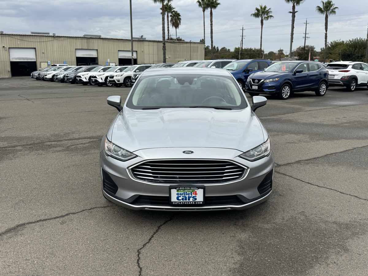 Used 2020 Ford Fusion SE FWD image 4