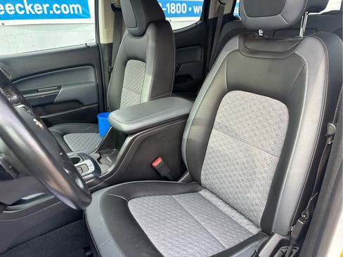 Used 2022 Chevrolet Colorado Z71 w/ Safety Package image 29