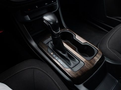 Used 2022 GMC Canyon Elevation image 19