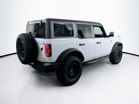 Used 2024 Ford Bronco Wildtrak image 5