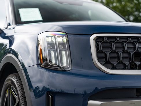 Used 2023 Kia Telluride EX X-Line AWD/4WD image 10