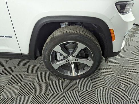 New 2024 Jeep Grand Cherokee Limited 4xe w/ Trailer Tow Package image 6