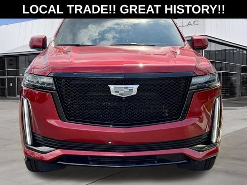 Certified 2024 Cadillac Escalade Sport w/ LPO, ONYX Package AWD/4WD image 4