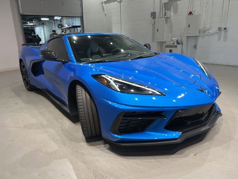 Used 2024 Chevrolet Corvette Stingray Preferred Cpe w/ Z51 Performance Package image 3