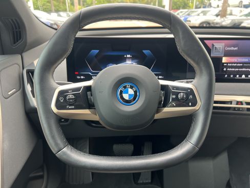 Used 2024 BMW iX xDrive50 w/ Convenience Package AWD/4WD image 18