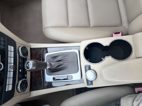 Used 2012 Mercedes-Benz C 300 C 300 Sport 4MATIC AWD 4dr Sed image 17