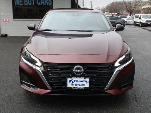 Used 2025 Nissan Altima 2.5 SV image 16