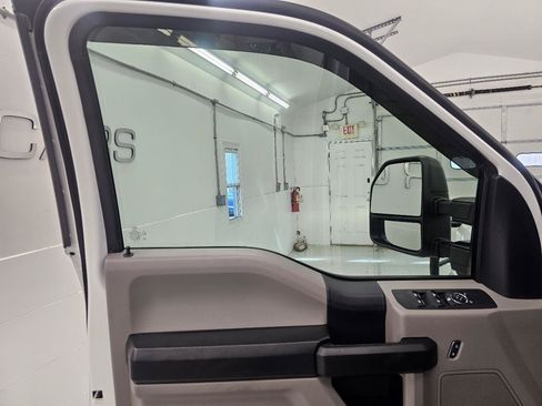Used 2019 Ford F350 XL w/ STX Appearance Package RWD image 9