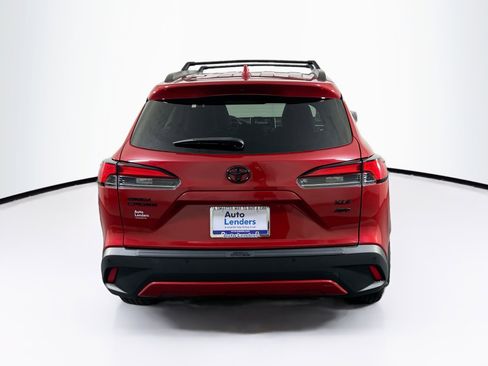 Used 2022 Toyota Corolla Cross XLE w/ Convenience Package image 6