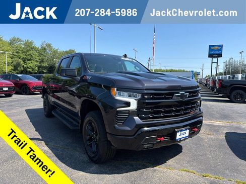 Used 2022 Chevrolet Silverado 1500 LT Trail Boss w/ Protection Package AWD/4WD image 1