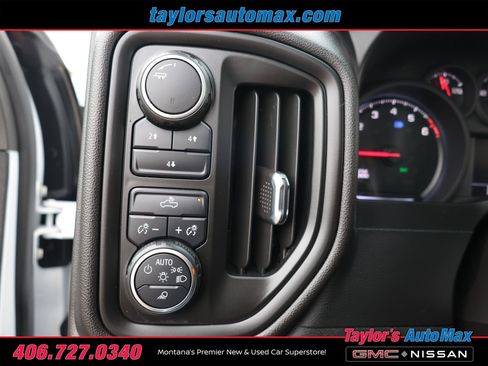 Used 2022 Chevrolet Silverado 2500 Custom w/ Custom Convenience Package AWD/4WD image 20