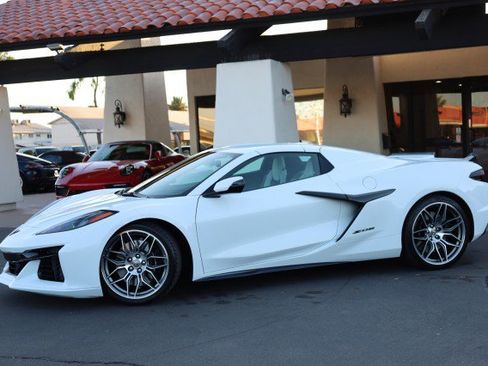 Used 2024 Chevrolet Corvette Z06 RWD image 55