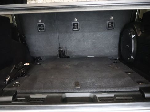 Used 2020 Jeep Wrangler Unlimited Sahara w/ Uconnect 4C Nav & Sound Group AWD/4WD image 13