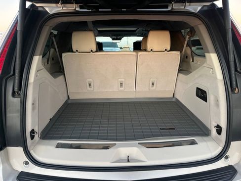 Used 2022 Cadillac Escalade ESV Premium Luxury Platinum image 36