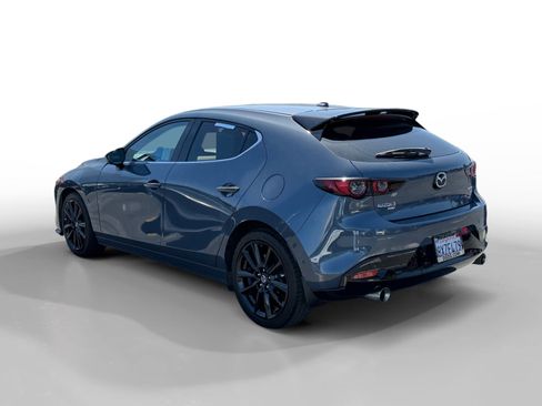 Used 2021 MAZDA MAZDA3 Hatchback w/Premium Plus Pkg AWD/4WD image 3