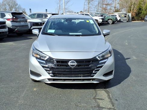 New 2025 Nissan Versa SV w/ Trunk Package image 2