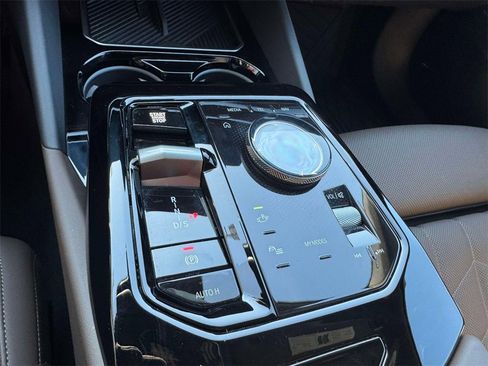 Certified 2026 BMW 530i xDrive w/ Premium Package image 14