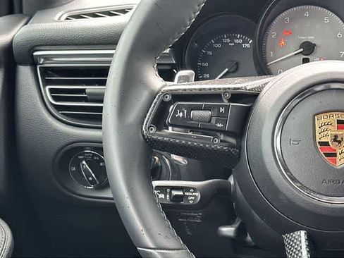 Used 2024 Porsche Macan S AWD/4WD image 9