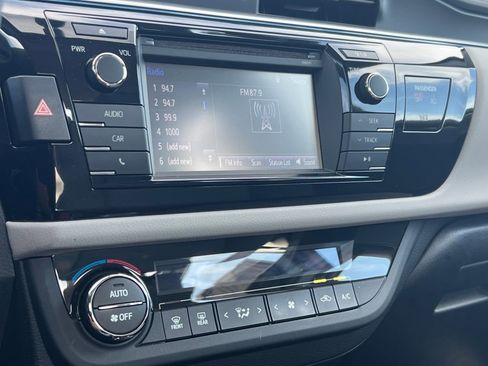 Used 2016 Toyota Corolla L image 24