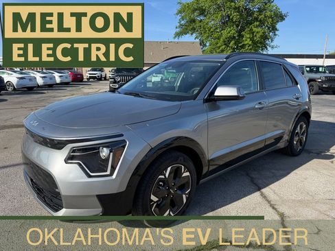 Used 2024 Kia Niro Wind FWD image 1