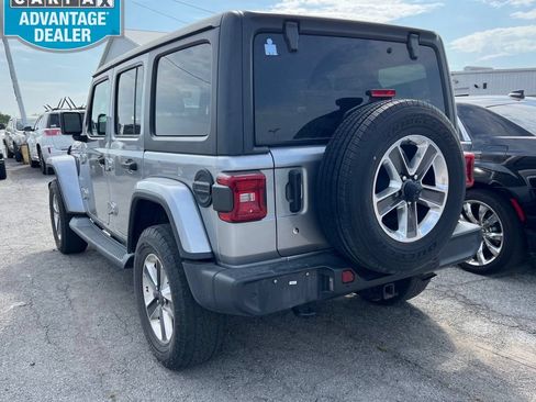Used 2019 Jeep Wrangler Unlimited Sahara w/ Safety Group AWD/4WD image 5