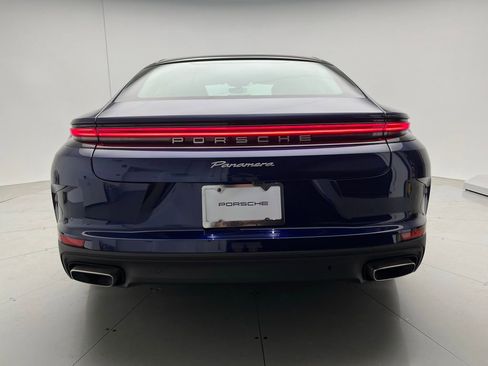 Used 2025 Porsche Panamera image 21