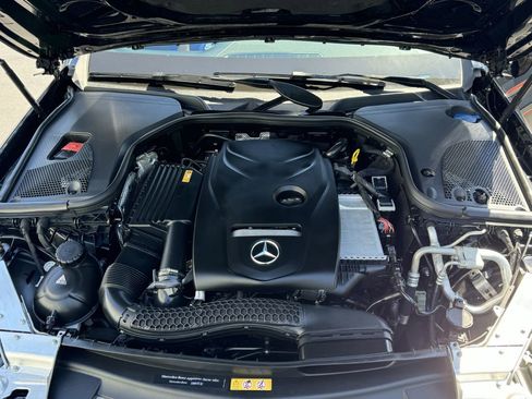 Used 2017 Mercedes-Benz E 300 image 39