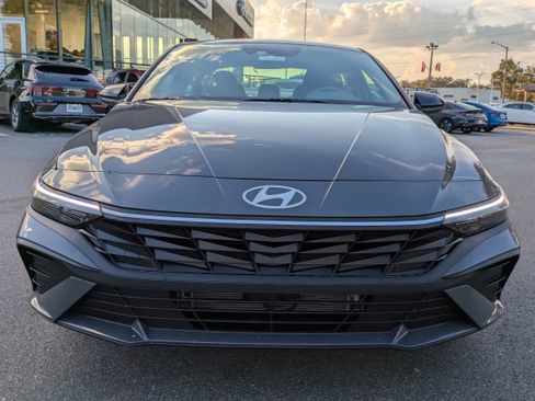 New 2026 Hyundai Elantra Sport image 11