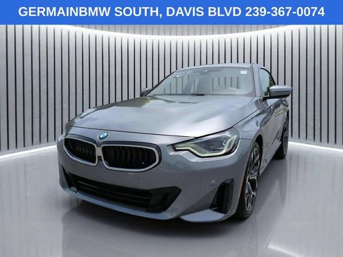 Used 2025 BMW 230i Coupe w/ Premium Package RWD image 9