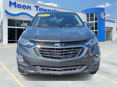 Used 2021 Chevrolet Equinox LT image 2