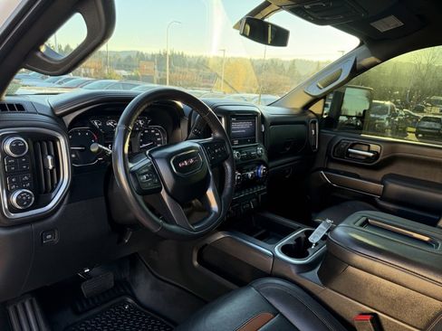 Used 2022 GMC Sierra 2500 AT4 image 15