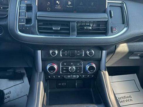 Used 2024 GMC Yukon XL SLT AWD/4WD image 31