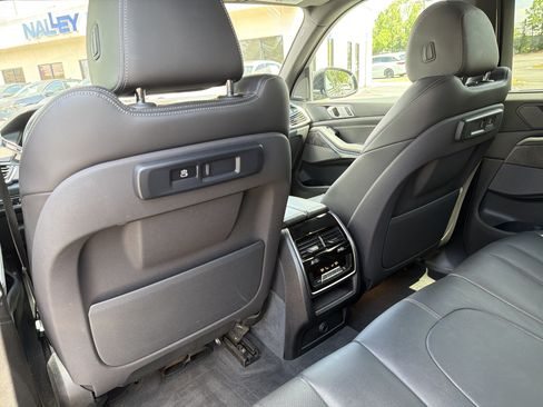 Used 2019 BMW X5 xDrive40i w/ M Sport Package AWD/4WD image 22