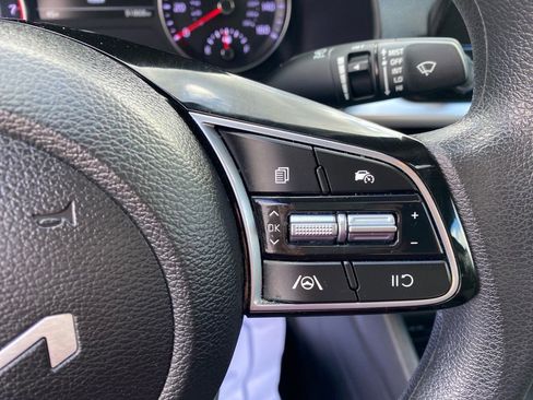 Certified 2023 Kia Forte LXS image 16