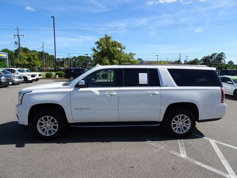 Used 2019 GMC Yukon XL SLT w/ Open Road Package RWD image 7