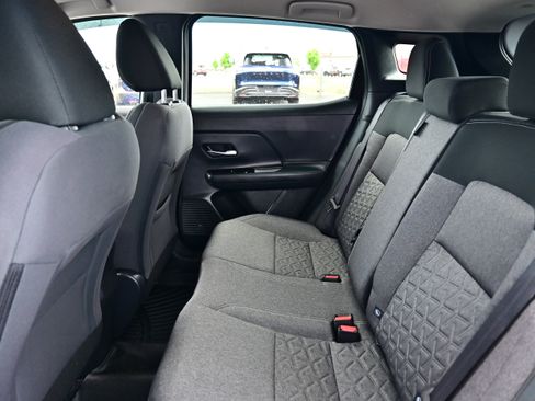Certified 2025 Nissan Kicks SV AWD/4WD image 14