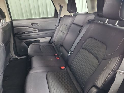 Used 2022 Nissan Pathfinder SV FWD image 40
