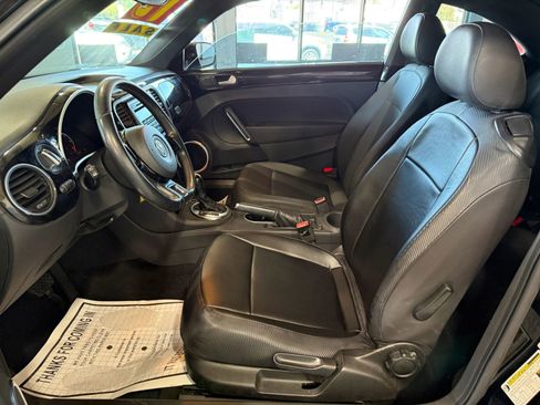 Used 2013 Volkswagen Beetle 2.5 FWD image 9
