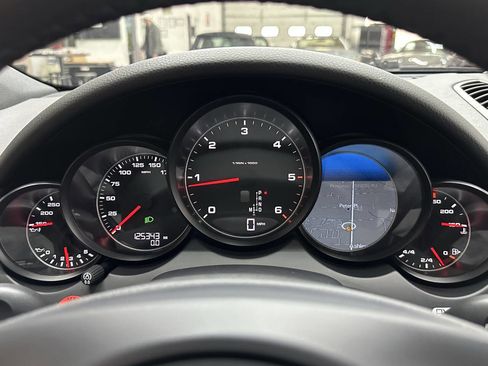 Used 2014 Porsche Cayenne Diesel image 23