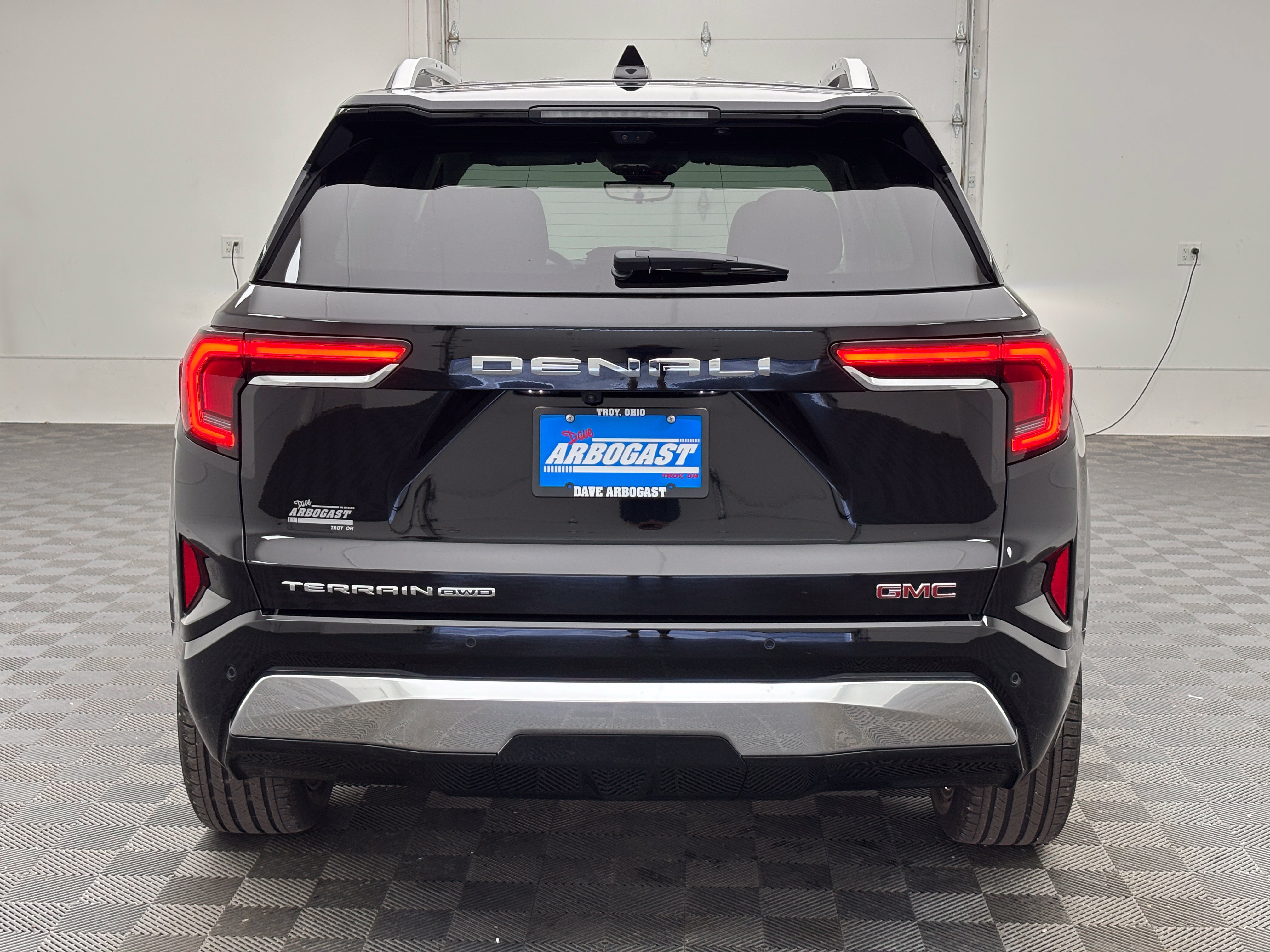 New 2027 GMC Terrain Denali w/ LPO, Floor Liner Package AWD/4WD image 11