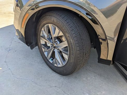 Certified 2025 Kia Sportage SX image 39