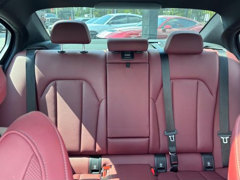 Used 2023 BMW 330i Sedan w/ M Sport Package image 19