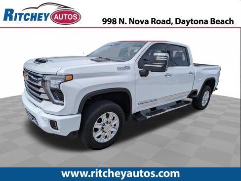 Certified 2024 Chevrolet Silverado 2500 High Country AWD/4WD image 1