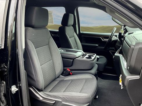 Used 2023 Chevrolet Silverado 1500 LT AWD/4WD image 21