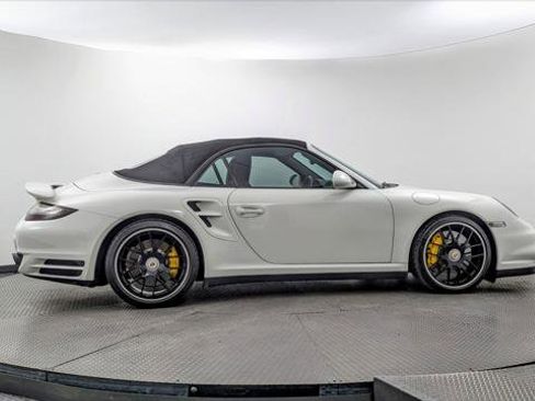 Used 2012 Porsche 911 Turbo S AWD/4WD image 32