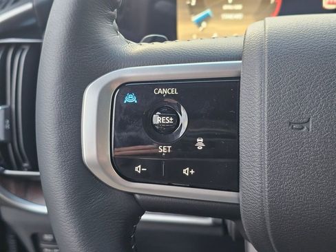 New 2026 Nissan Armada SL image 37